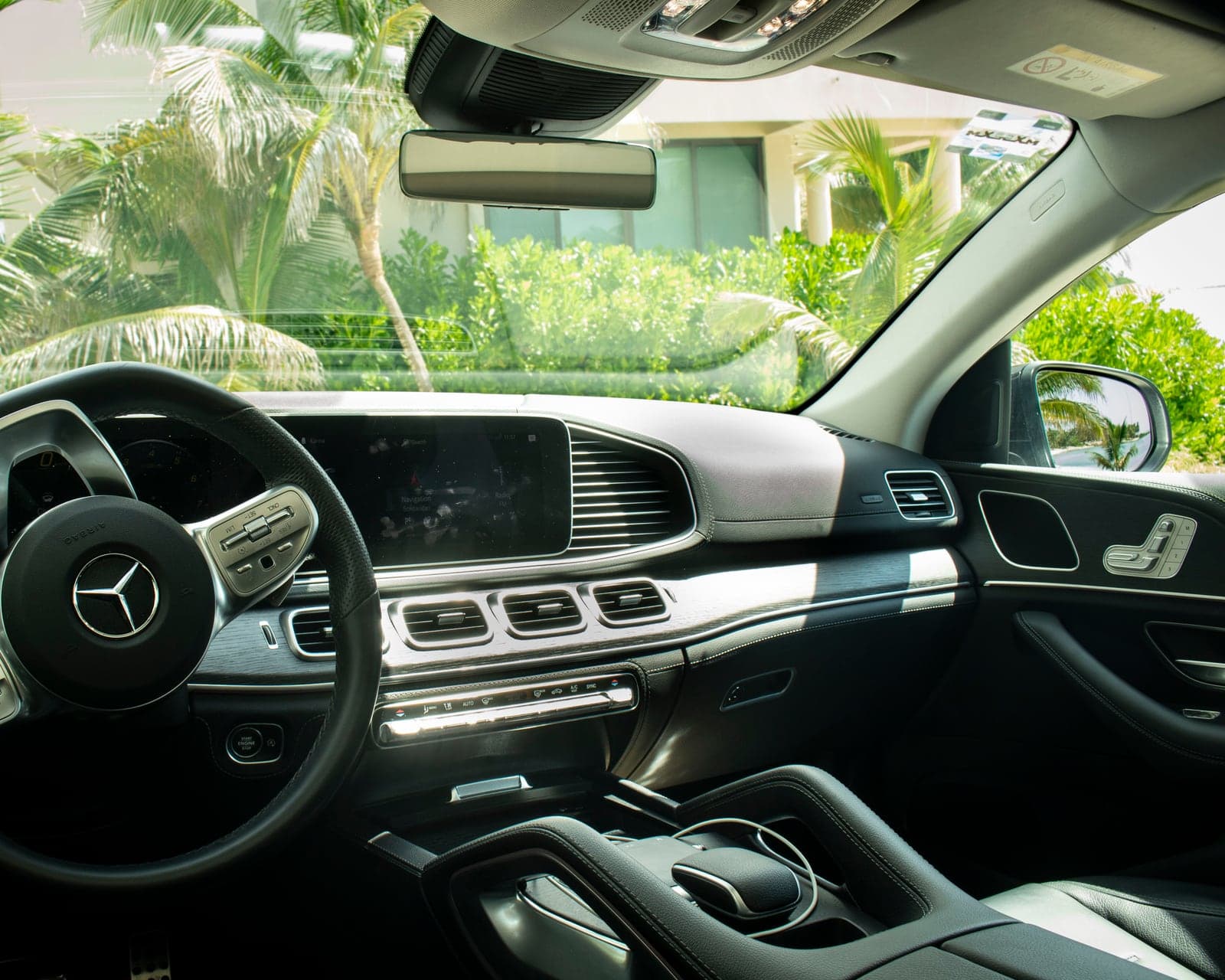 Mercedes-Benz GLE 450 4MATIC Coupé rental photo 3 in Tulum