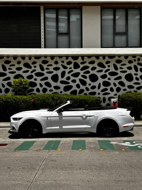 Mustang Shelby GT500 Kit Convertible rental photo 2 in Tulum